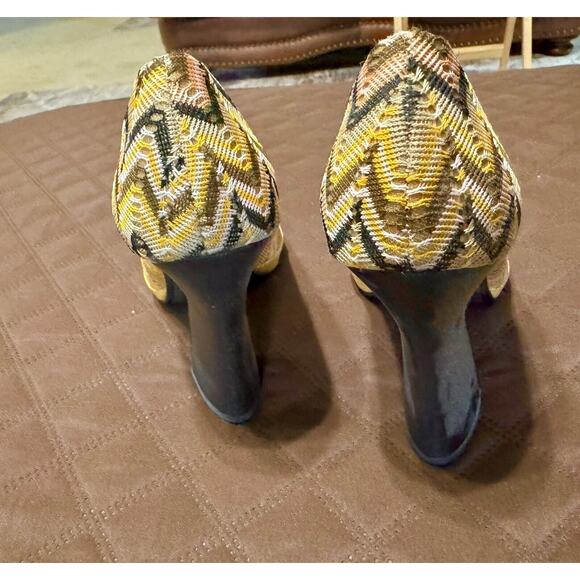 Naughty Monkey Women's Platform Heels w. Embroidered Exterior, Snakeskin - 6 - Picture 5 of 12